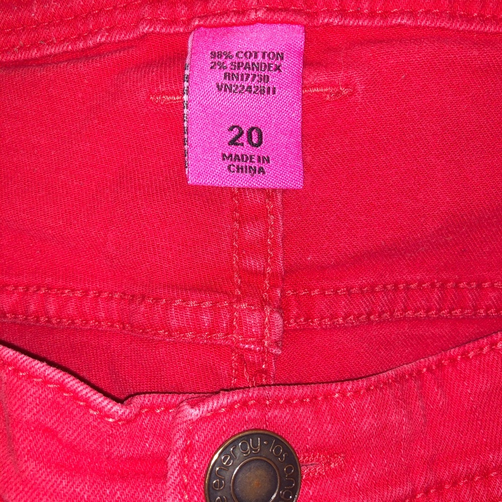 Shorts - Picture 3 of 3